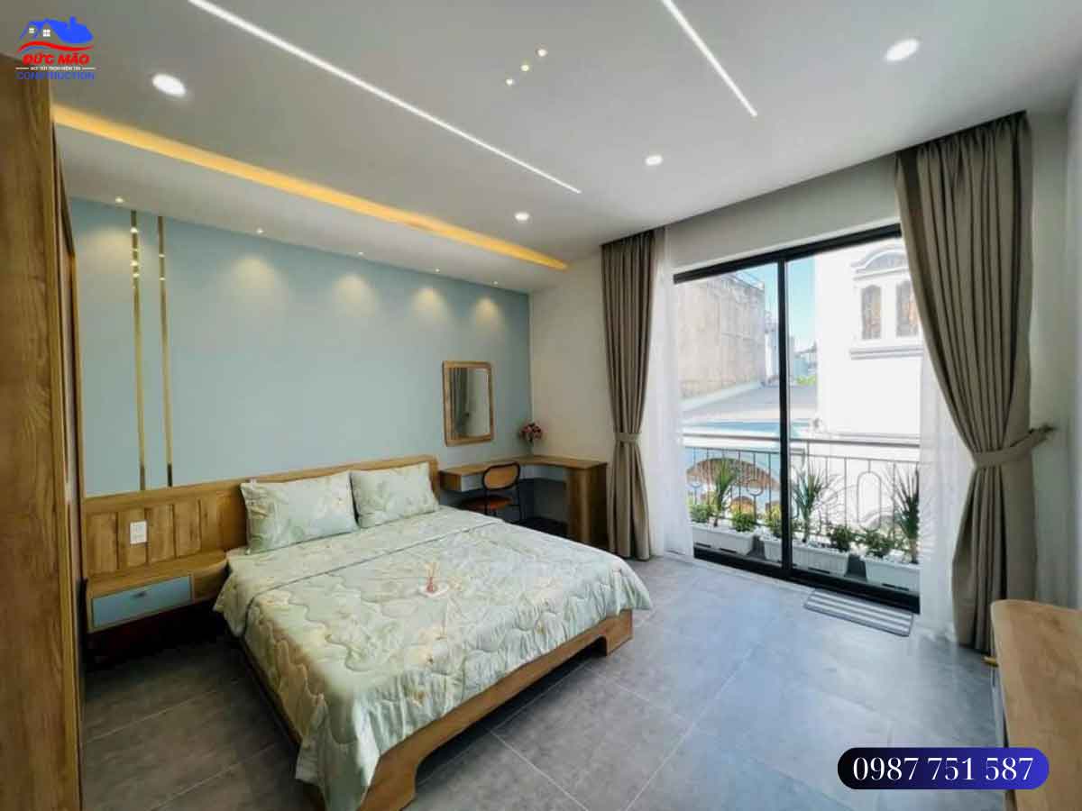 Thi công nhà mặt tiền tân cố điển Anh Tú Quận 10 - phòng ngủ