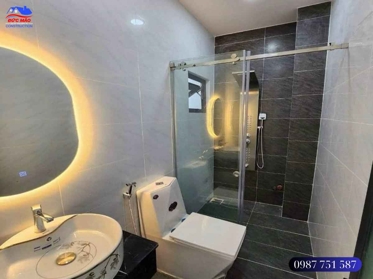 Thiết kế, thi công nhà phố hiện đại, sang trọng anh Tèo Quận 11, TPHCM - nhà vệ sinh